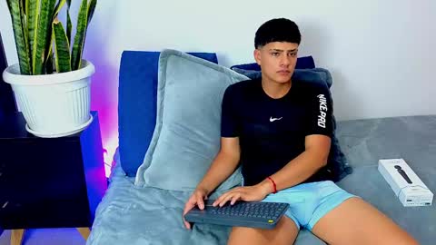    online show from March 9, 3:43 am