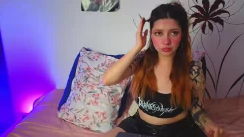    online show from June 15, 9:40 pm