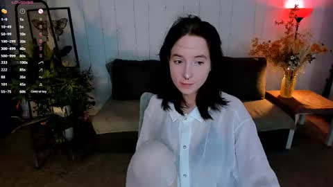 Snapshot of lilithlunna chatting on October 7, 12:45 pm Lilith online show from October 7, 12:45 pm