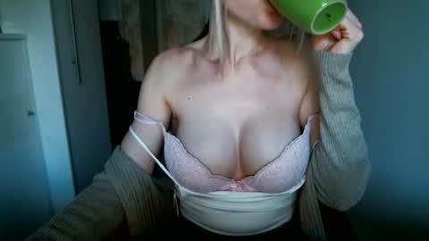 Lenkaa777 online show from April 29, 5:30 pm