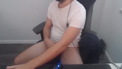 liljasper online show from November 18, 11:13 am