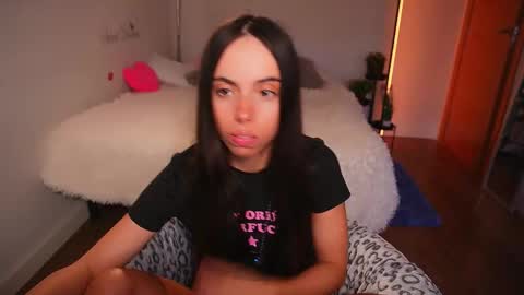 Lill Dayna online show from January 12, 8:21 am