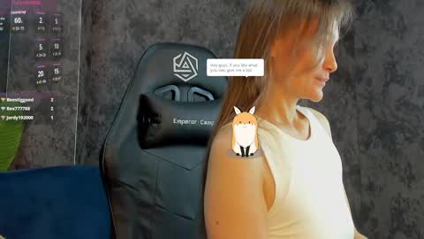 Snapshot of lillian_white1 chatting on October 7, 12:50 am lillian_white1 online show from October 7, 12:50 am
