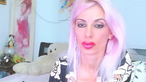 Snapshot of lillianasara chatting on October 12, 4:05 am Lara online show from October 12, 4:05 am