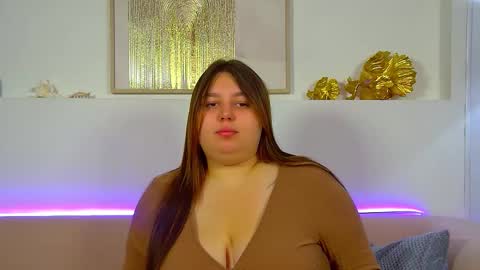 Snapshot of lillianhaig chatting on September 10, 6:53 pm LillianHaig online show from September 10, 6:53 pm
