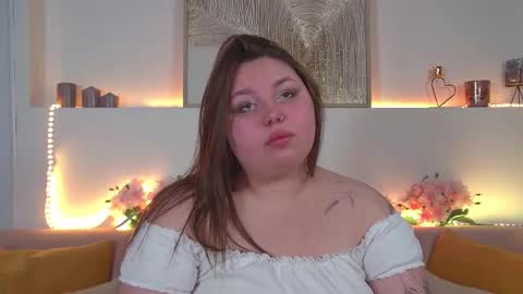 Snapshot of lillianhaig chatting on February 17, 6:39 pm LillianHaig online show from February 17, 6:39 pm