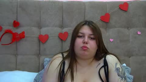 Snapshot of lillianhaig chatting on February 17, 3:47 am LillianHaig online show from February 17, 3:47 am