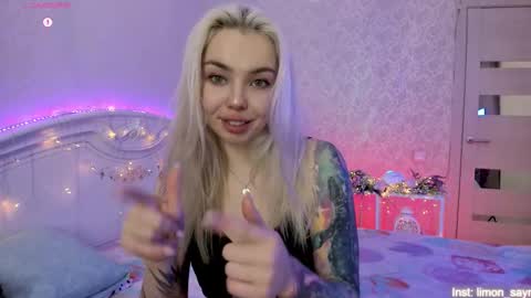 LilliMoore online show from November 9, 2:37 am