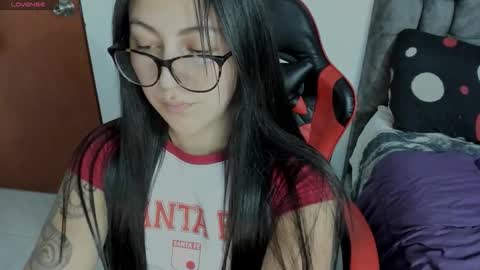 lillith_777 online show from October 19, 11:31 pm