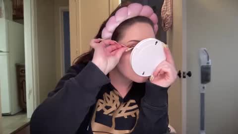 lilly_adams88 online show from February 19, 10:53 pm