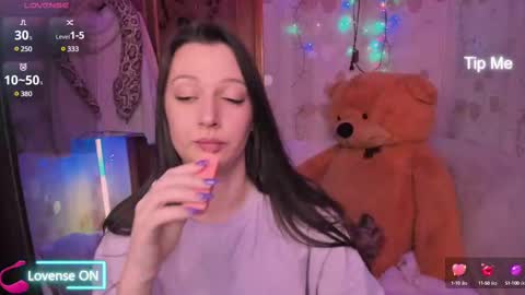 Snapshot of lilly_black888 chatting on February 9, 6:47 pm Lilly online show from February 9, 6:47 pm
