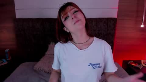 Snapshot of lilly_blear chatting on September 9, 9:04 pm lilly online show from September 9, 9:04 pm