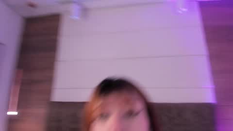 Snapshot of lilly_blear chatting on September 25, 10:06 pm lilly online show from September 25, 10:06 pm