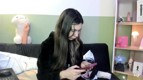 lilly_sweet02 online show from February 14, 2:03 am