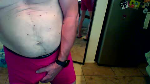 lilpackage69 online show from May 17, 12:09 am