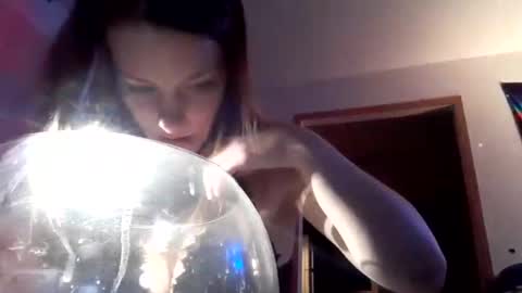 lilsirens11ut online show from December 1, 6:33 am