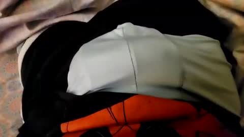 liltorobull online show from February 15, 9:30 am