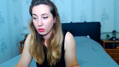 lilu_cute25 online show from June 9, 7:13 pm