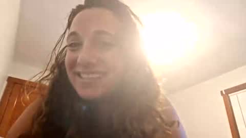 Snapshot of lilwhitemilf chatting on September 17, 2:15 am lilwhitemilf online show from September 17, 2:15 am