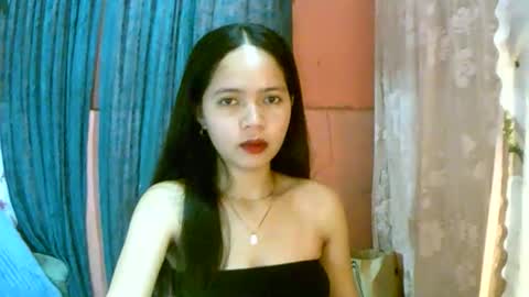 lily_2003 online show from November 28, 12:23 pm