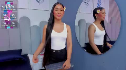  lily  online show from November 2, 4:01 am