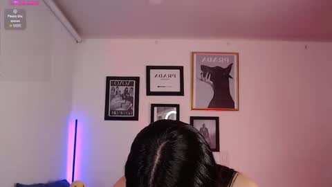 Snapshot of lily_evans_ chatting on January 29, 2:09 am just lily online show from January 29, 2:09 am