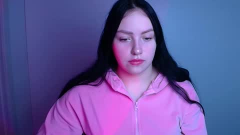 Lily online show from January 6, 1:26 pm