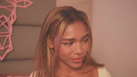 Lily Miiller online show from December 14, 12:17 am