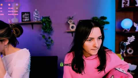 Lily online show from April 6, 6:42 pm