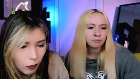 Lily online show from January 18, 7:23 pm