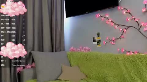 Lily online show from June 27, 12:22 pm