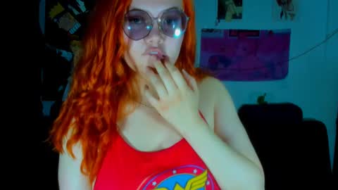 Snapshot of lily_stone04 chatting on January 9, 7:52 am lily_stone04 online show from January 9, 7:52 am