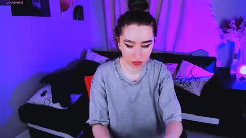 LILY online show from October 12, 10:30 am