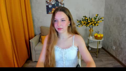 lilyeblake online show from April 8, 6:33 pm