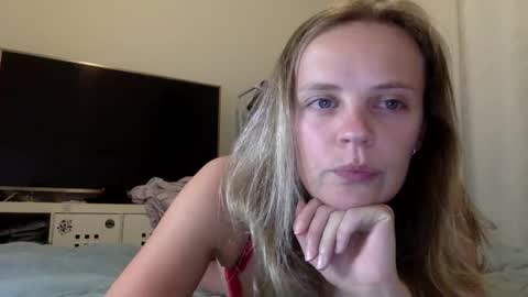 Lily online show from February 20, 9:55 am