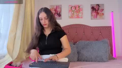Lily online show from October 6, 12:45 pm