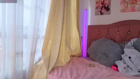 Lily online show from September 30, 12:59 pm