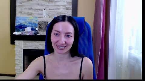 Snapshot of lilymellow chatting on March 1, 7:51 am Lily online show from March 1, 7:51 am