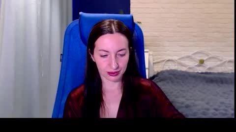 Lily online show from February 19, 8:46 am