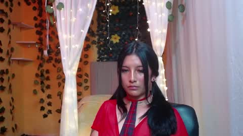 lilymoon_018 online show from May 6, 1:50 pm