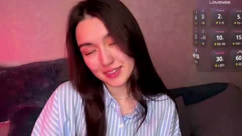 Lily online show from May 4, 4:46 pm