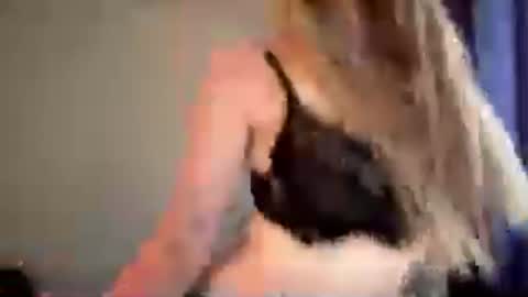 Lily online show from July 8, 5:49 pm