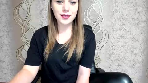    online show from December 4, 6:29 pm