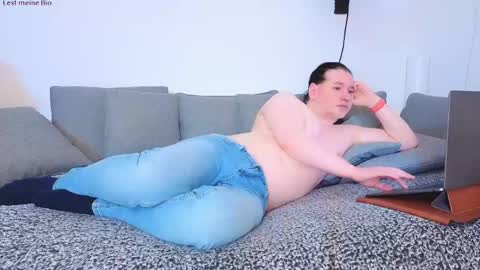 LimitsAreBoring online show from March 11, 5:38 pm