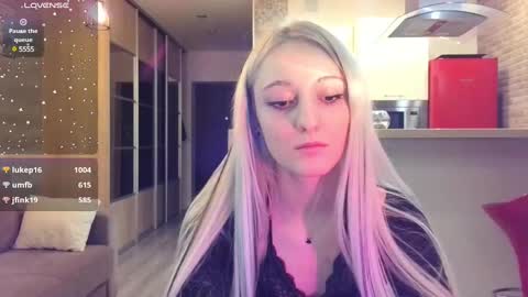 lin_xi online show from January 19, 1:12 pm