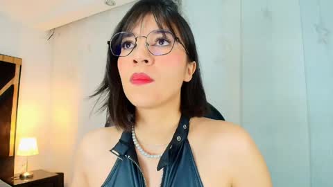  Lina Bedoya  online show from June 2, 11:45 am