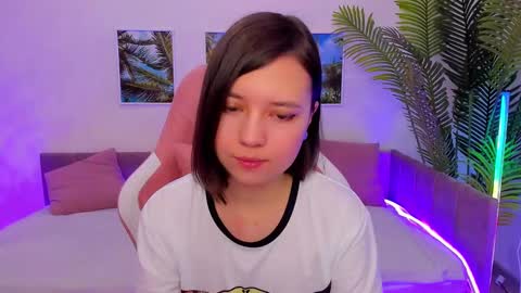 Snapshot of lina_brownie chatting on February 9, 1:55 am Lina online show from February 9, 1:55 am