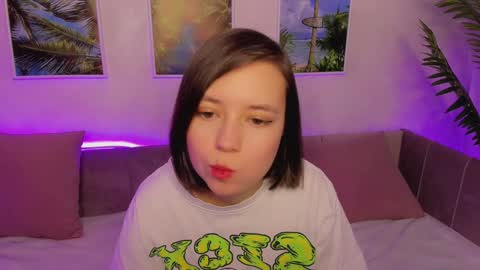 Snapshot of lina_brownie chatting on January 19, 5:15 am Lina online show from January 19, 5:15 am