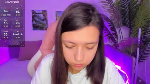 Snapshot of lina_brownie chatting on October 4, 2:53 am Lina online show from October 4, 2:53 am