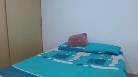 lina_busty online show from February 2, 11:42 pm